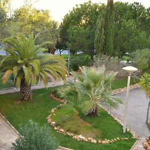 Parque Amendoeiras Apartahotel
